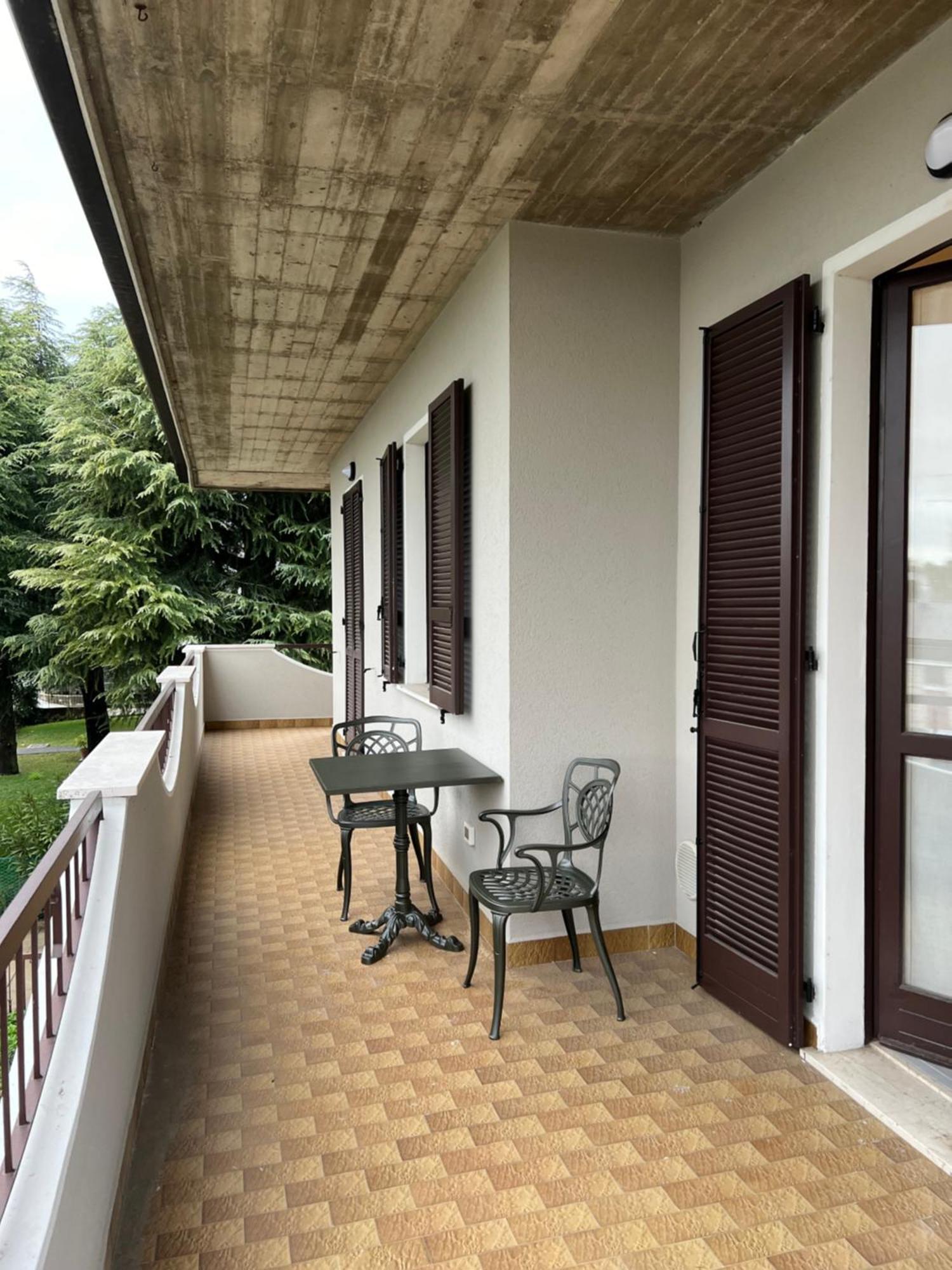 La Vela Appartement Sirmione Buitenkant foto
