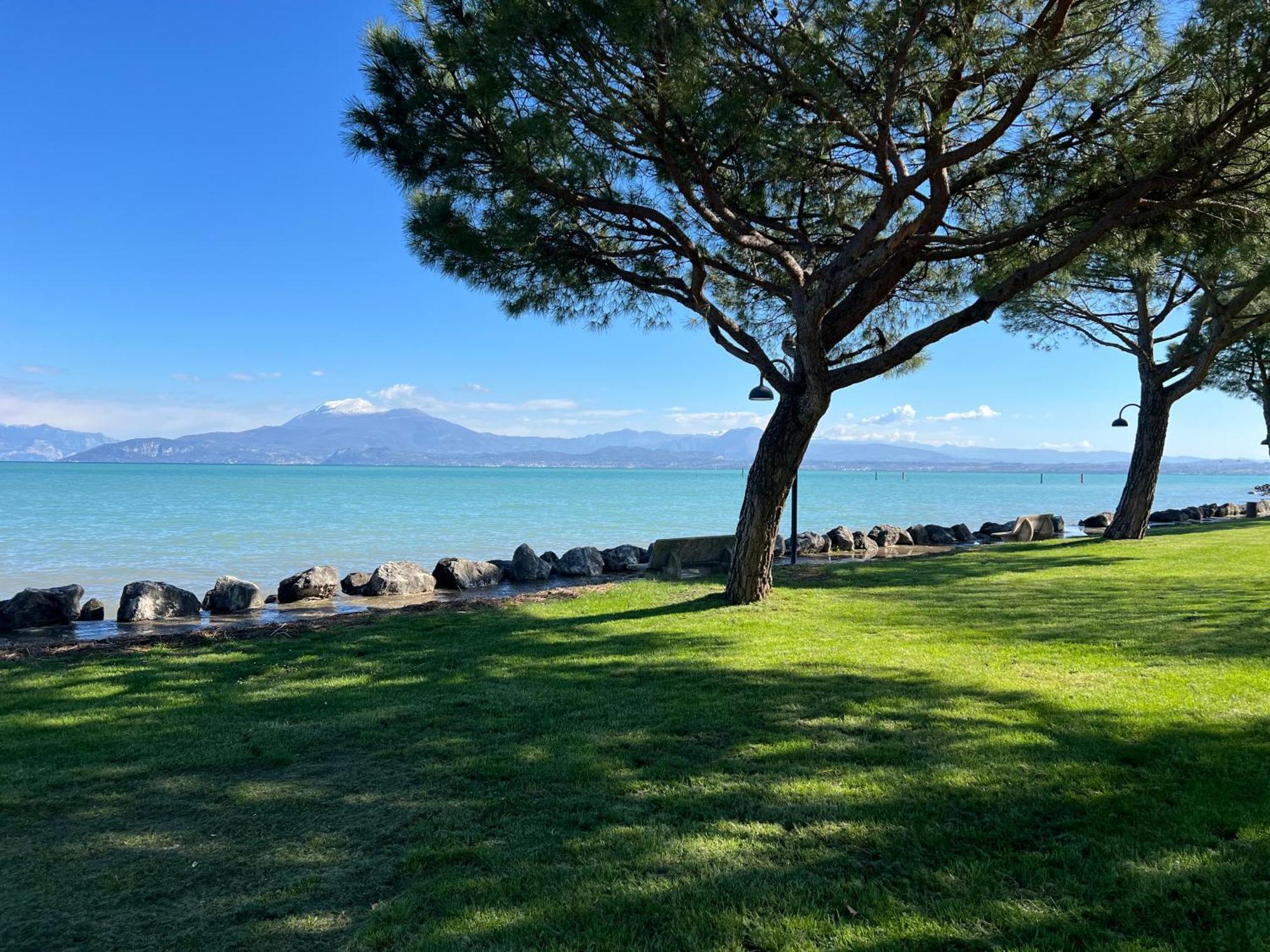 La Vela Appartement Sirmione Buitenkant foto