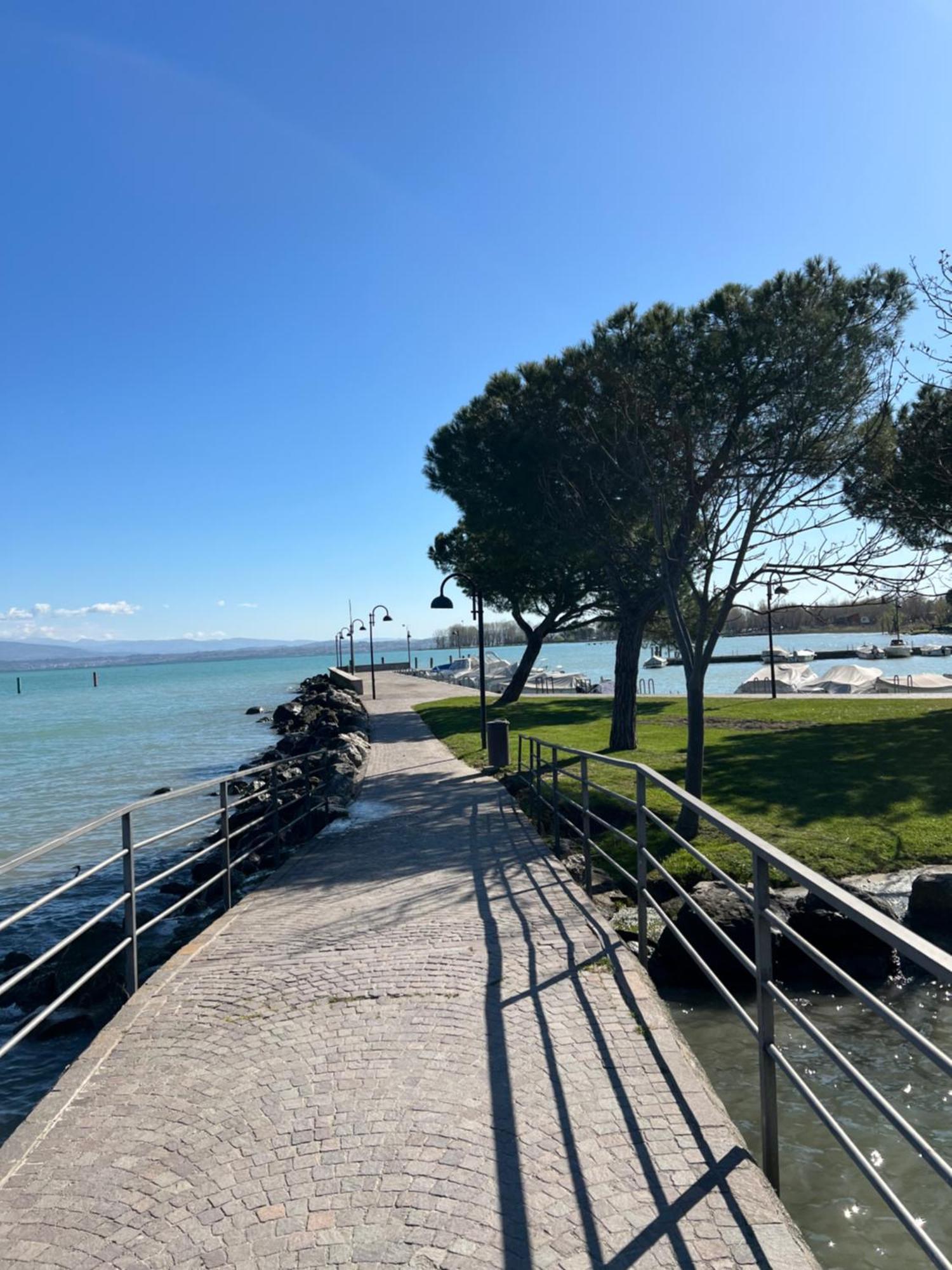 La Vela Appartement Sirmione Buitenkant foto